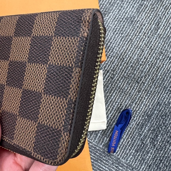 LOUIS VUITTON DAMIER EBENE CLEMENCE WALLET ZIP AROUND LONG - Picture 14 of 15